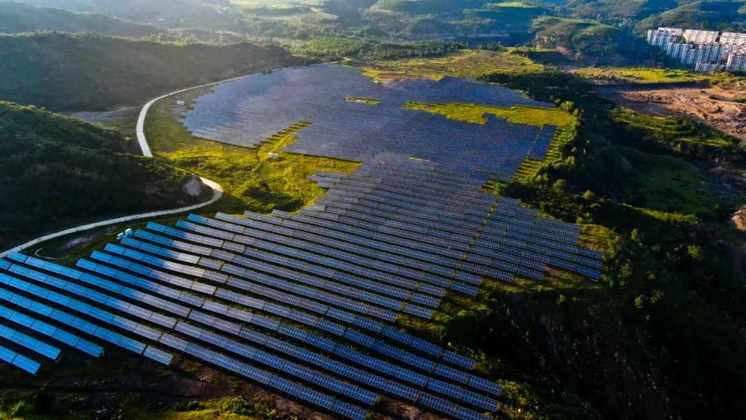 氢能制备中可再生能源(光伏/风电)配套波动性应对方案:解决绿氢生产稳定性难题 氢能制备中可再生能源(光伏/风电)配套波动性应对方案:解决绿氢生产稳定性难题